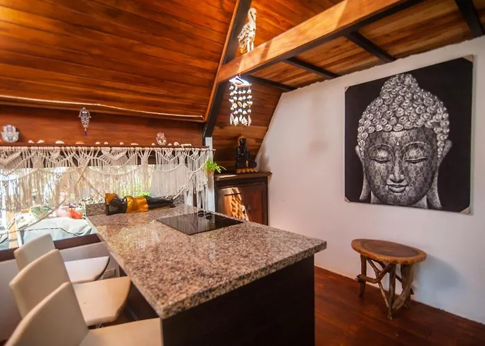 Buddha House Lodge *
